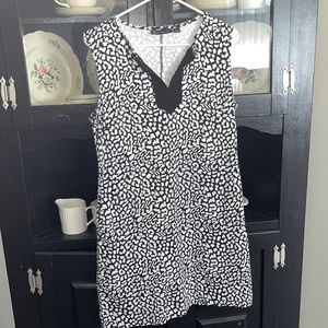 Womens New York and Company casual tank dress with pockets size Large